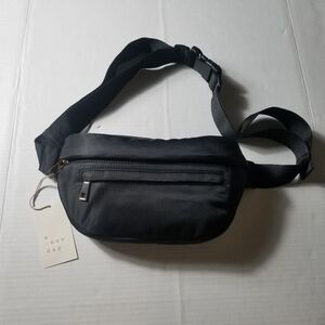 NWT A NEW DAY ATHLEISURE FANNY PACK
